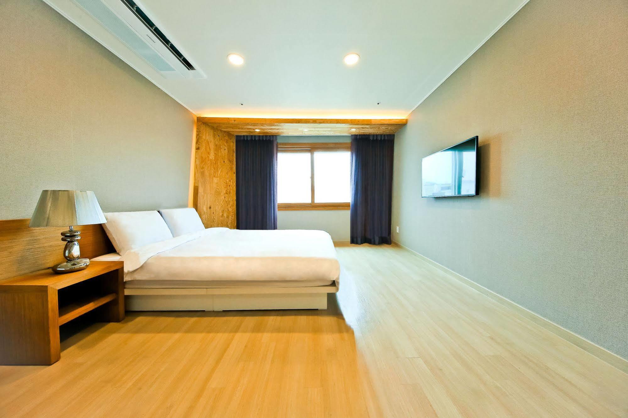 Pampas Resort Sokcho Exterior foto